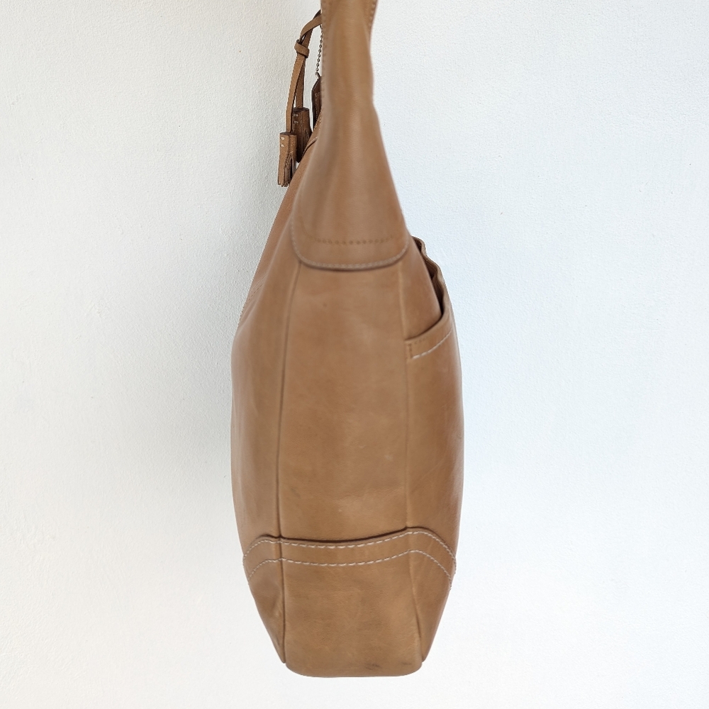 🤎 Coach Tan  Leather Hobo Bag - Picture 12 of 15
